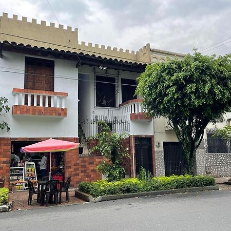 Hotel Ayenda Sarayu House Medellín Exterior foto